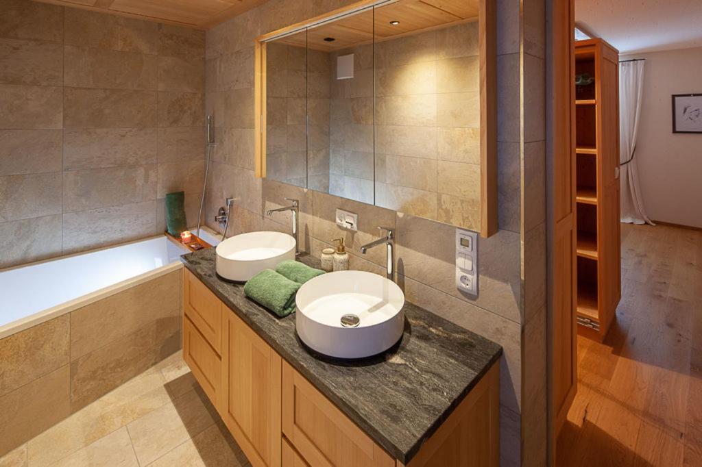 Ferienwohnung Smart Living Damuels Exteriör bild