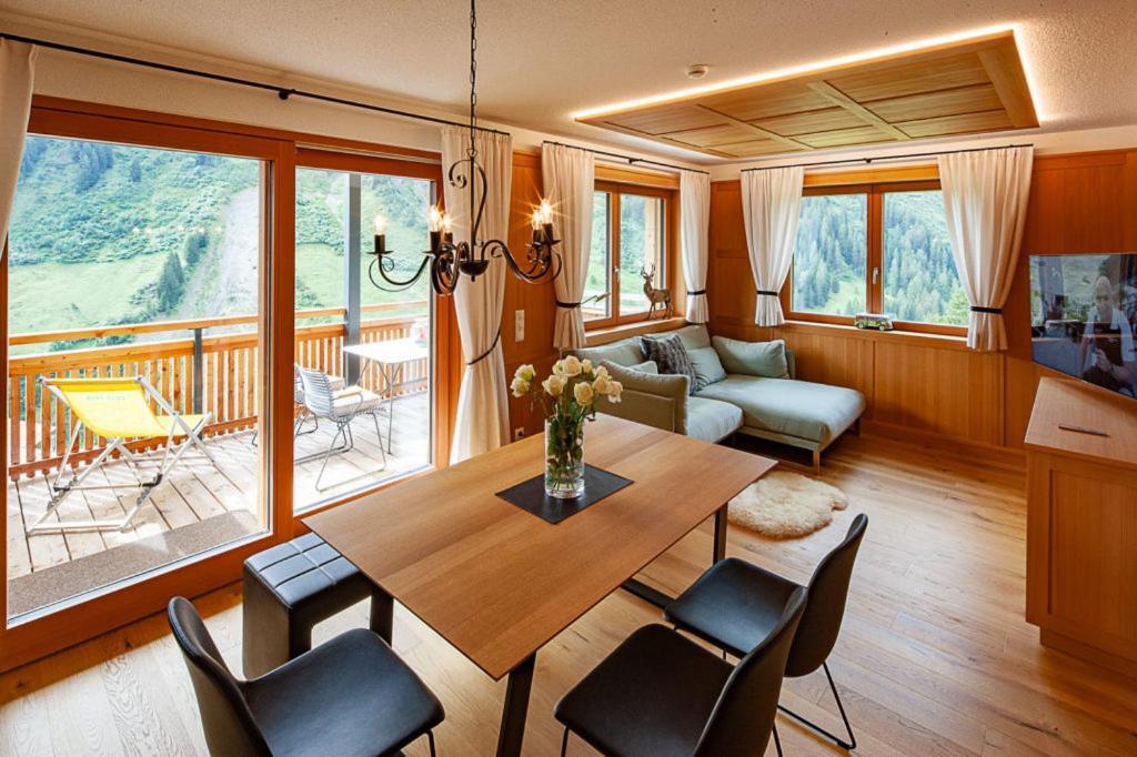 Ferienwohnung Smart Living Damuels Exteriör bild